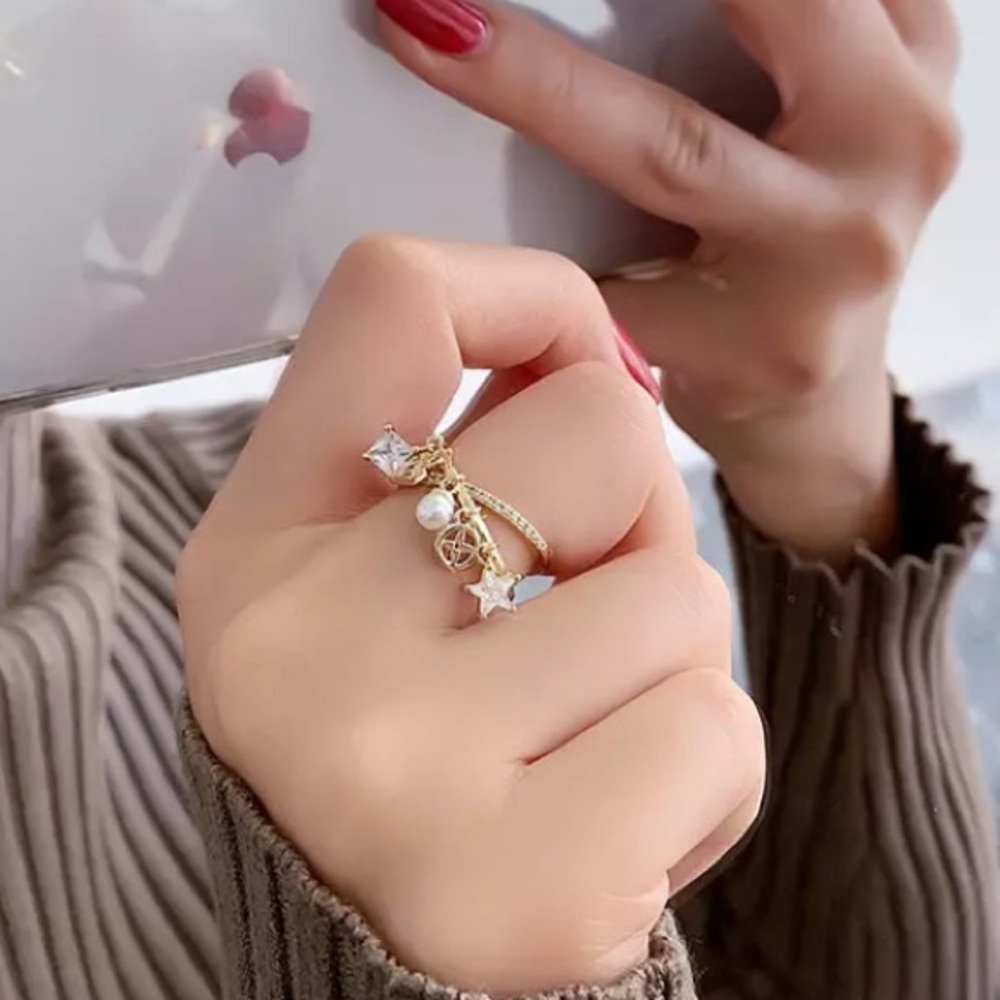 Cute ring adjustable size